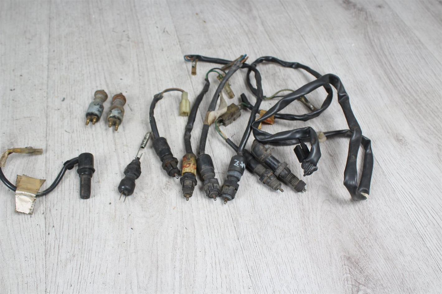 Set Bremslichtschalter Schalter Kawasaki Suzuki Yamaha Honda unbekannt  Unbekannt   