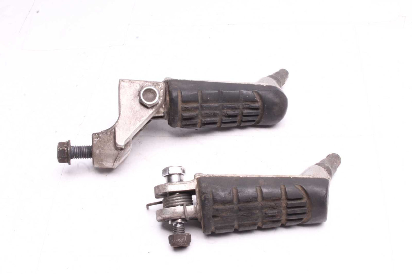 Fußrastenanlage vorn links rechts Honda VF 1000 R SC16 84-86  Honda   