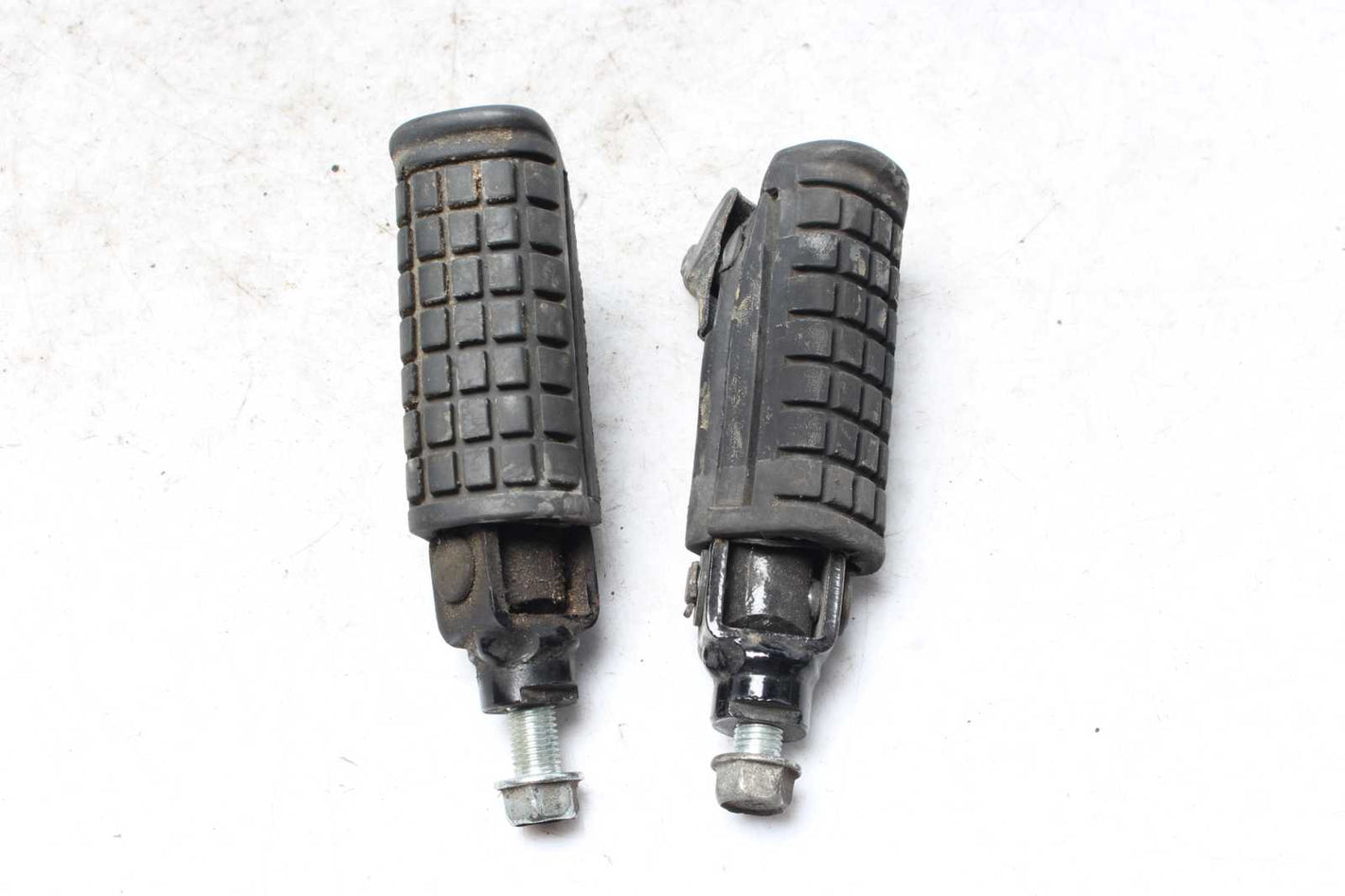 Fußraste vorn rechts links Honda CB 450 S PC17 86-89  Honda   