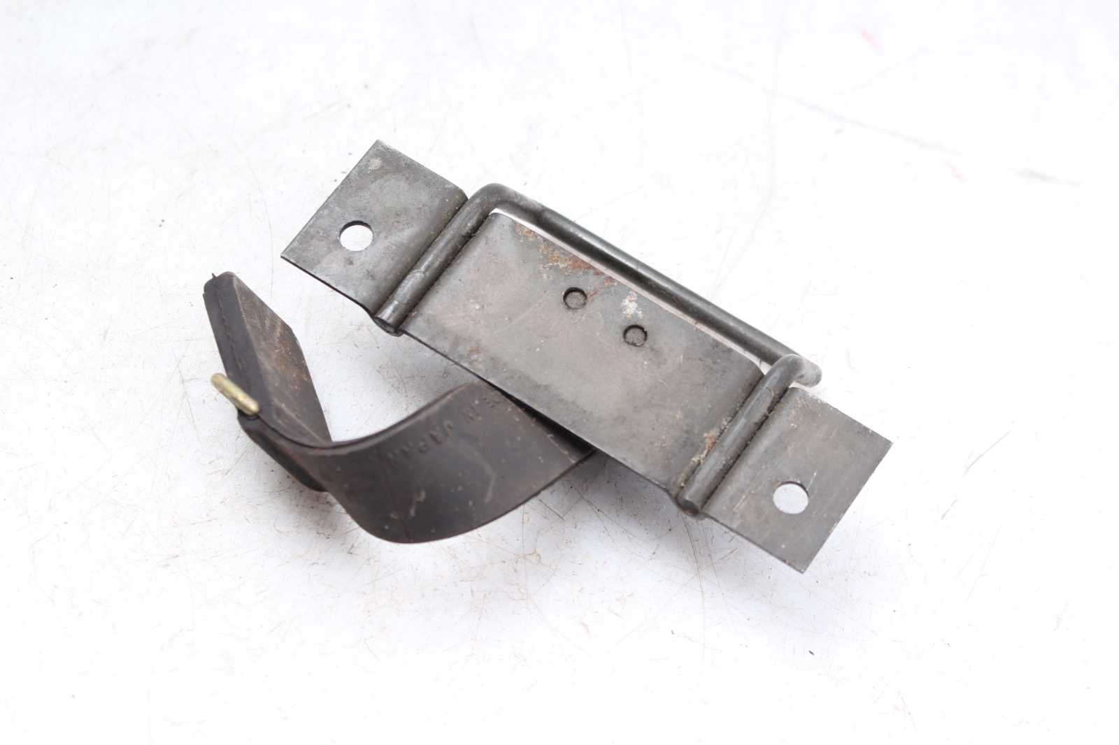 Sitzbank Halter Halterung Suzuki GSX 750 EF GR72A 84-86  Suzuki   