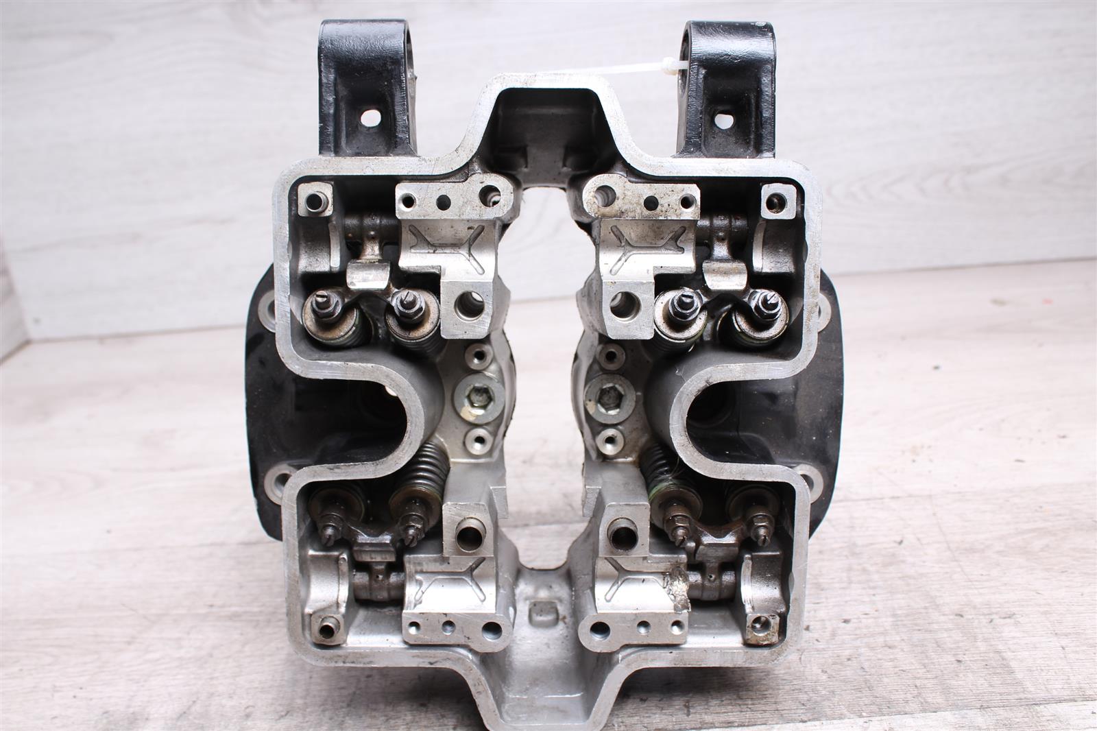 Zylinderkopf vorne Honda VF 1000 F2 SC15/2 85-86  Honda   