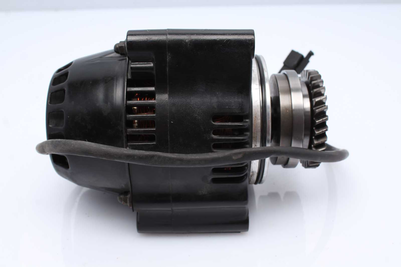 Lichtmaschine Lima Generator Suzuki GSX 750 S Katana GR71A 82-85  Suzuki   