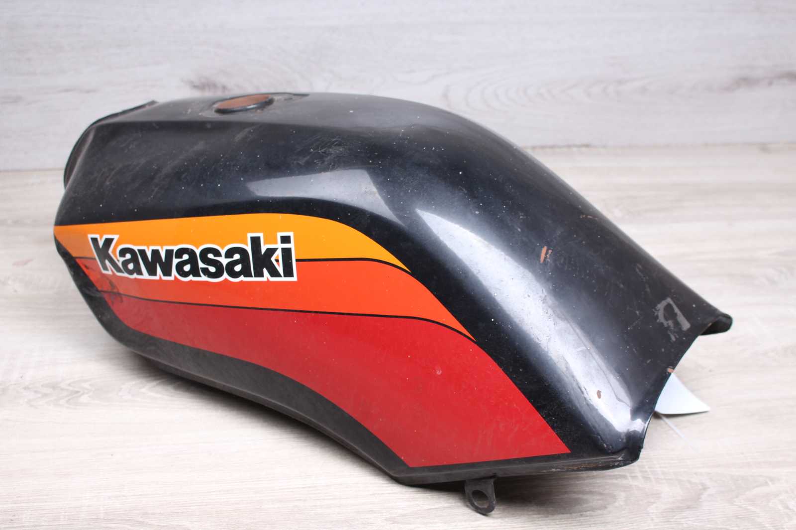 Tank Kraftstofftank Benzintank Kawasaki GPZ 305 EX305A 83-83  Kawasaki   