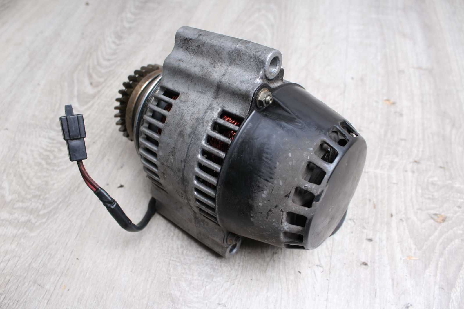 Lichtmaschine Lima Generator Suzuki GSX-R 750 L-M GR7AB 90-91  Suzuki   