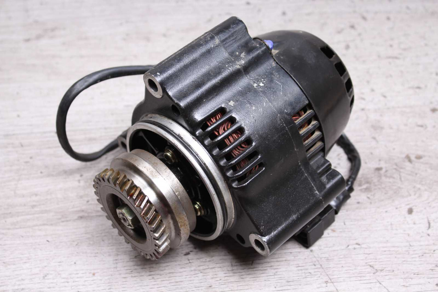 Lichtmaschine Lima Generator Suzuki GSX 1100 F GV72C 88-96  Suzuki   