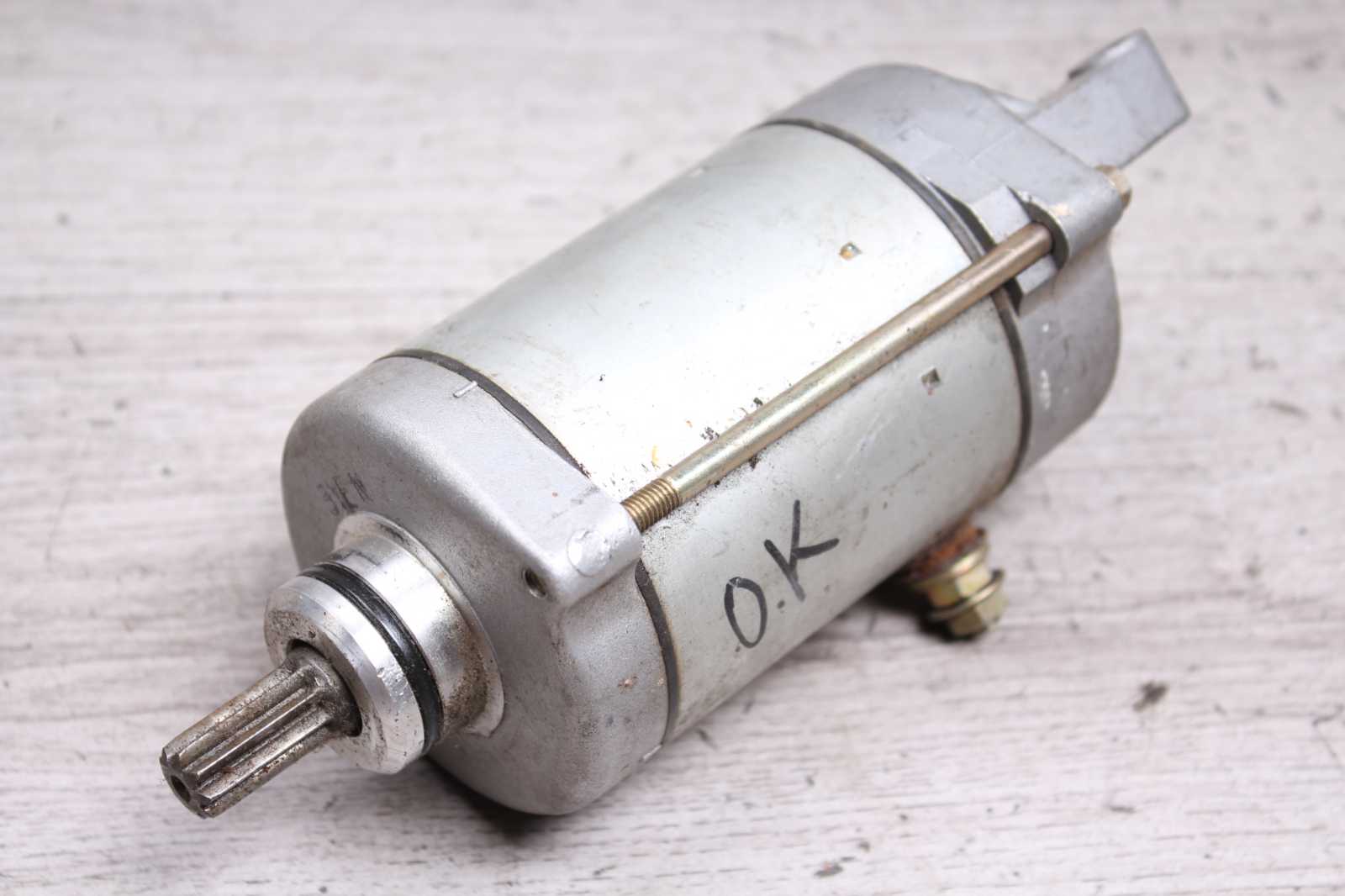 Anlasser Starter Startermotor Suzuki unbekannt  Suzuki   