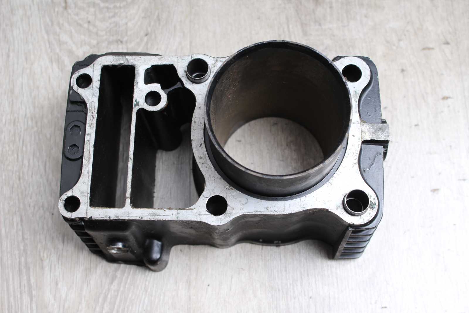 Zylinder Kolben hinten Honda VT 500 E PC11 83-85  Honda   