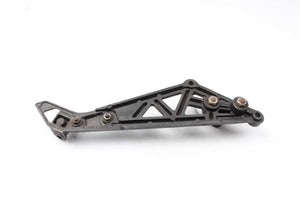 Fußrastenhalteplatte links Kawasaki GPZ 750 Unitrak ZX750A3 83-85  Kawasaki   