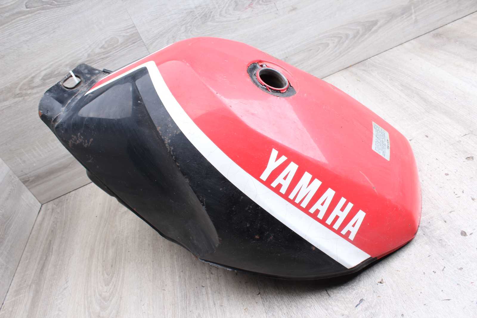 Tank Kraftstofftank Benzintank Yamaha FZ 750 1FN 85-86  Yamaha   