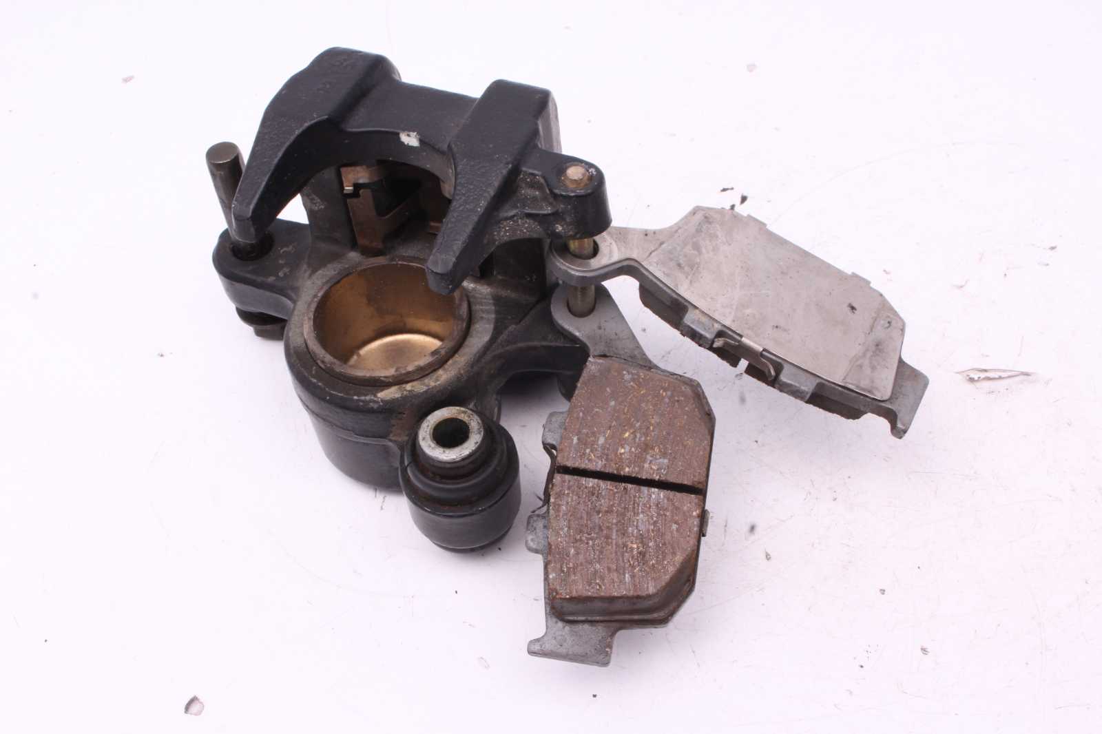 Bremssattel Bremszange hinten Honda NX 650 Dominator RD02 88-94  Honda   