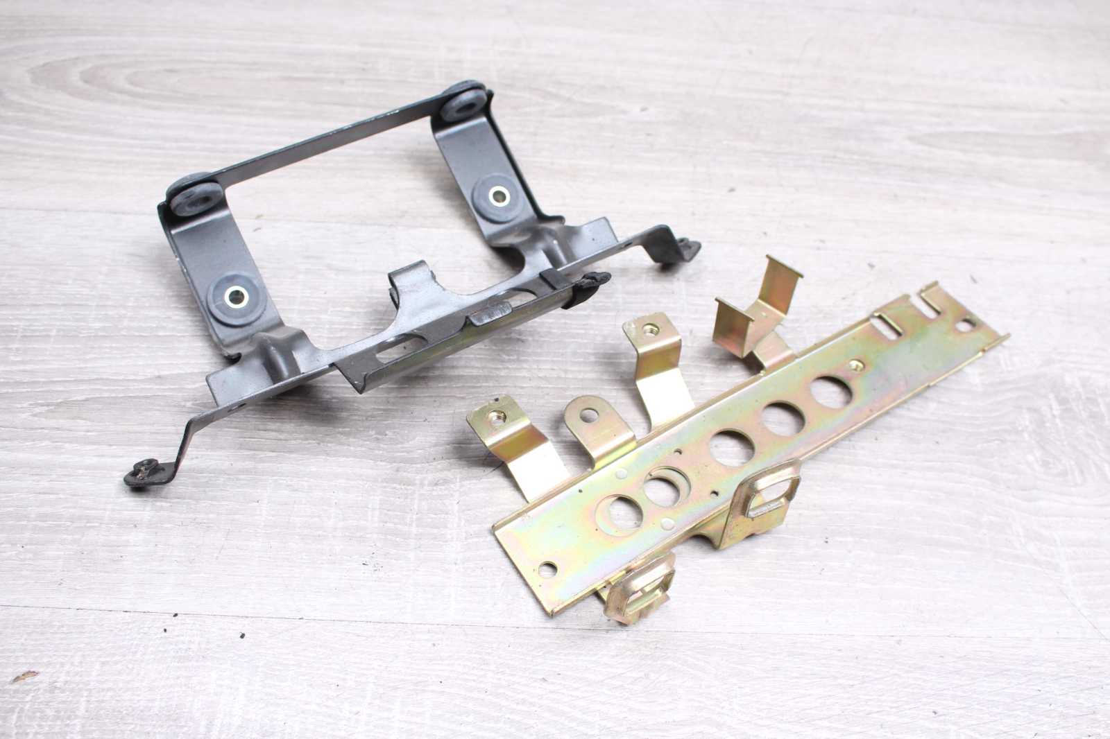 Halter Halterung Zündspule Yamaha FZS 600 Fazer RJ021 98-99  Yamaha   