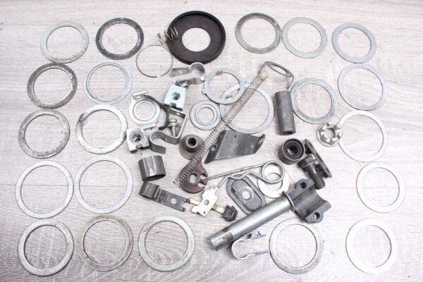 Mixed lot of remaining parts Divers Yamaha FZR 1000 Exup 3LE 89-93