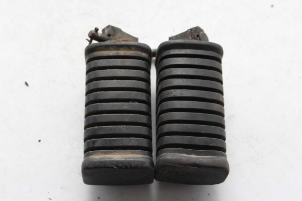 Jalkatuki takana vasen oikea Kawasaki GPZ 305 EX305A 83-83