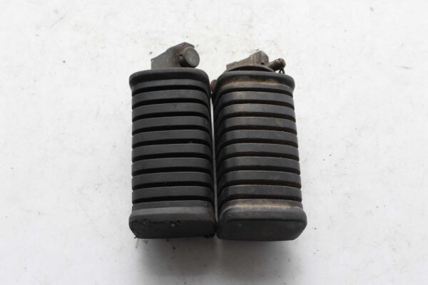 Jalkatuki takana vasen oikea Kawasaki GPZ 305 EX305A 83-83