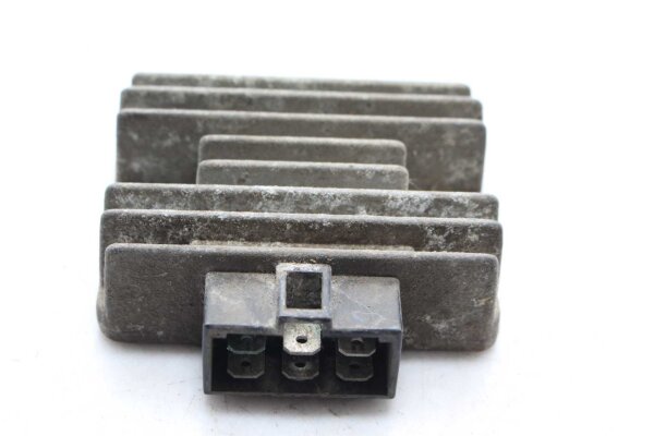 tasasuuntaajan säädin Kawasaki GPZ 305 EX305A 83-83