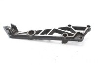 Jalkatuen kiinnityslevy, takana oikea Kawasaki GPZ 305...