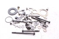 Blandat parti reservdelar Divers Suzuki GSX-R 750 GR75A...