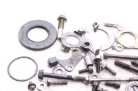 Blandat parti reservdelar Divers Suzuki GSX-R 750 GR75A...