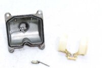 Kaasuttimen jäännökset Kawasaki Z 450 LTD...