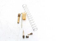 Kaasuttimen jäännökset Kawasaki Z 450 LTD...