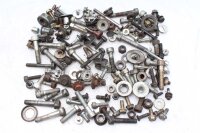 Sekalainen erä varaosia Divers Kawasaki KLR 600...