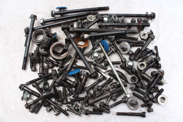 Blandet parti af reservedele Divers Suzuki GSX-R 750 GR75A 85-87