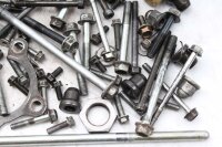 Blandet parti af resterende dele Divers Yamaha FZR 1000 Exup 3LE 89-93