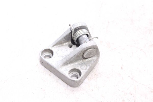 Footrest mounting plate, front left Kawasaki GPZ 1000 RX ZXT00A 86-87