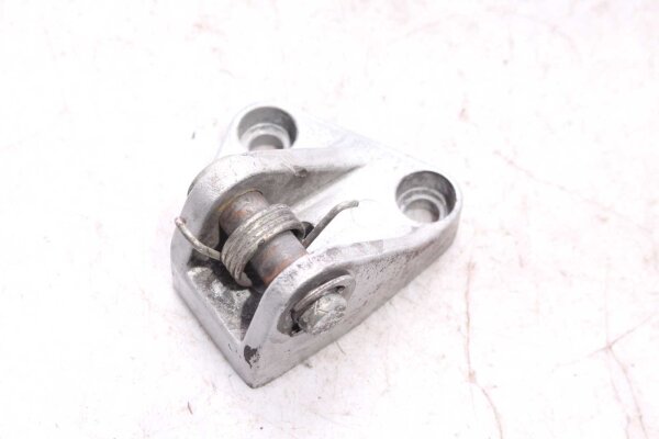 Footrest mounting plate, front left Kawasaki GPZ 1000 RX ZXT00A 86-87