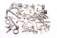 Gruppe af resterende dele Suzuki GSX-R 750 GR75A 85-87