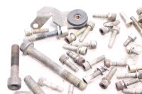 Gruppe af resterende dele Suzuki GSX-R 750 GR75A 85-87