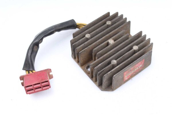 tasasuuntaajan säädin Kawasaki GPZ 1100 Unitrak KZT10B-B 83-85