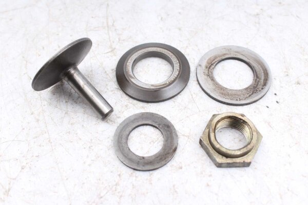 Gruppe af resterende dele Kawasaki Z 750 GT KZ750E-P 82-85