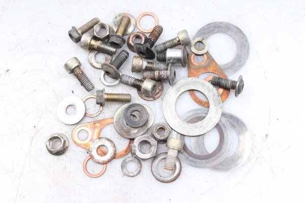 Sekalainen erä varaosia Divers Ducati ST4S ST4S/01 01-03