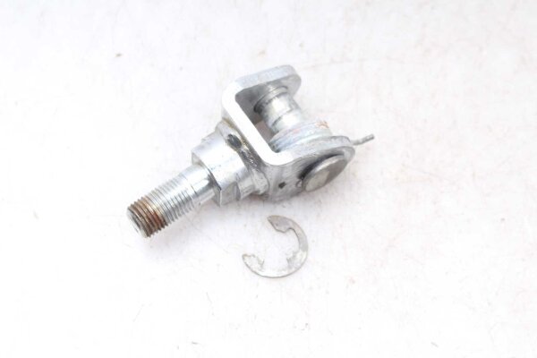 Front left footrest retaining plate Kawasaki GPZ 1100 Unitrak KZT10B-B 83-85