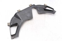 Kannen saarnatuoli edessä yläosassa BMW K 1100...