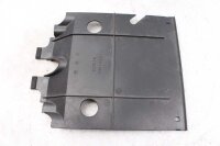 Jäähdyttimen kansi alareunassa BMW K 1100 RS...