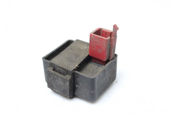 Bensiinipumpun rele Kawasaki ZZR 600 ZX600D 90-92