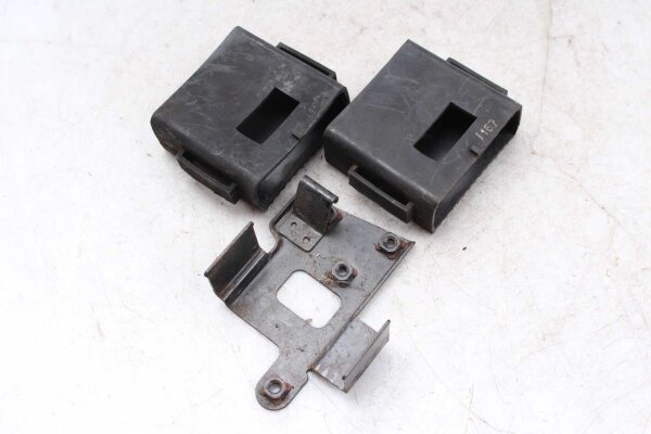 Sekoitettu paljon jäljellä olevia osia Kawasaki GPX 600 R ZX600C1-C5 88-92