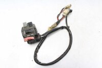 Ohjaustangon kytkimen ohjaustangon kiinnitys vasemmalla...