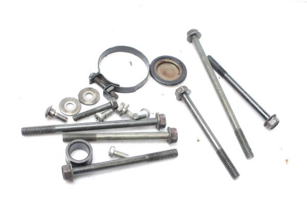 Blandet parti af resterende dele Kawasaki GPZ 305 EX305A 83-83