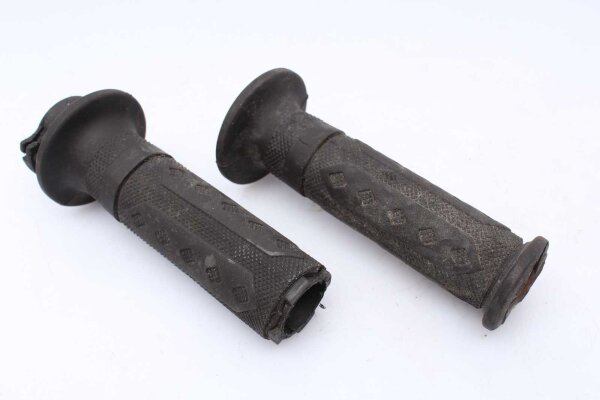 Ohjaustanko pitää kahvat Kawasaki GTR 1000 ZGT00A/96 96-06