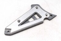 Piastra di fissaggio poggiapiedi anteriore destra...