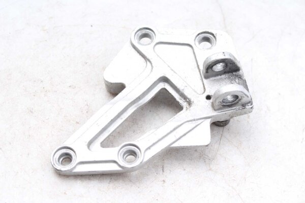 Jalkatuen kiinnityslevy edessä oikealla Kawasaki GPX 600 R ZX600C1-C5 88-92