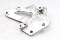 Jalkatuen kiinnityslevy edessä oikealla Kawasaki GPX 600 R ZX600C1-C5 88-92