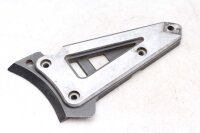 Jalkatuen kiinnityslevy edessä oikealla Kawasaki Z...