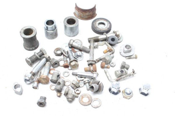 Sekalainen erä varaosia Divers Kawasaki Z 440 Ltd KZ440A 80-83 Kawasaki Z 440 Ltd KZ440A 80-83