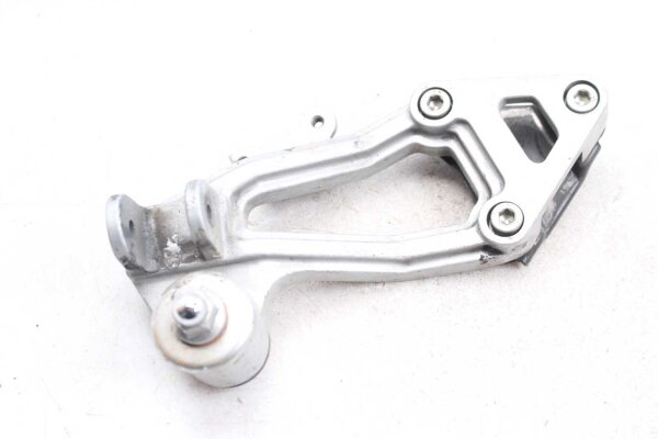 Oikean takaosan jalkatuen kiinnityslevy Kawasaki GPX 600 R ZX600C1-C5 88-92