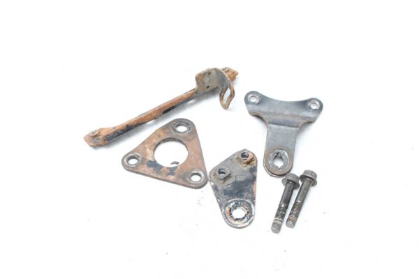 Sekoitettu paljon jäljellä olevia osia Kawasaki Z 550 F KZ550B/A 82-84