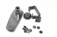 Sekoitettu paljon jäljellä olevia osia Kawasaki...